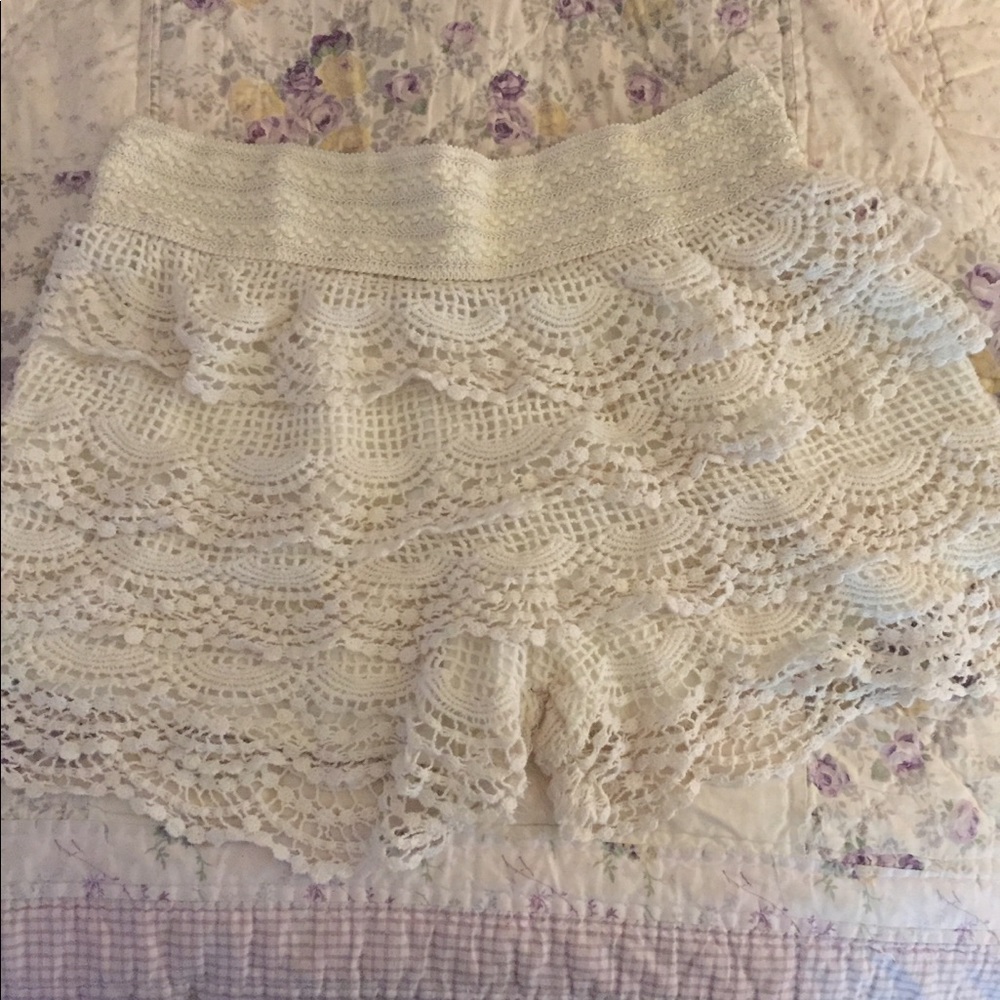 White lace shorts